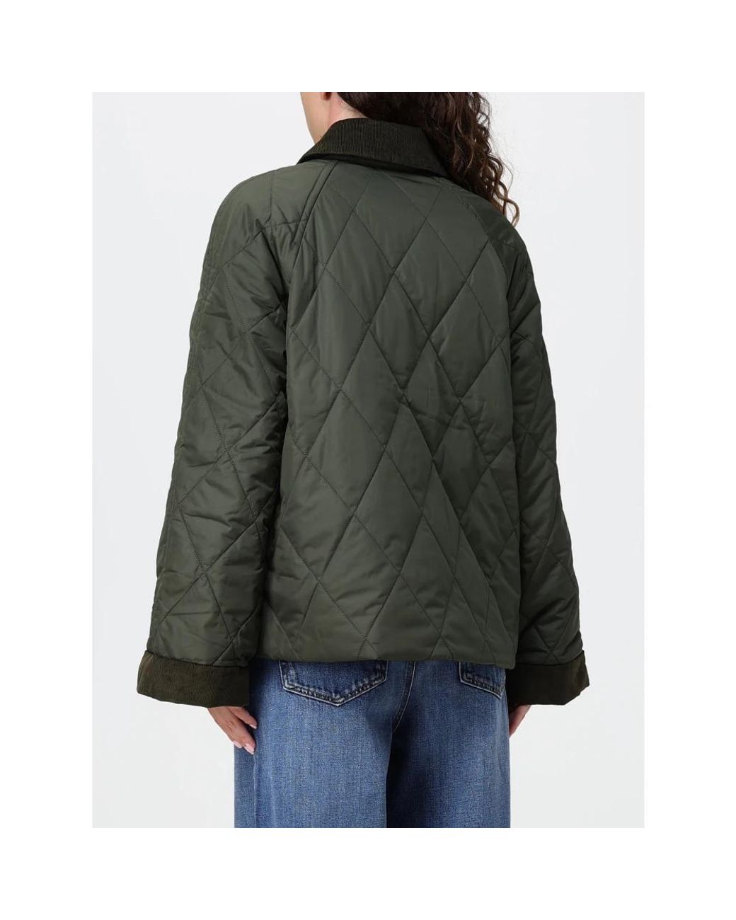 Winter Jackets di Barbour in Green