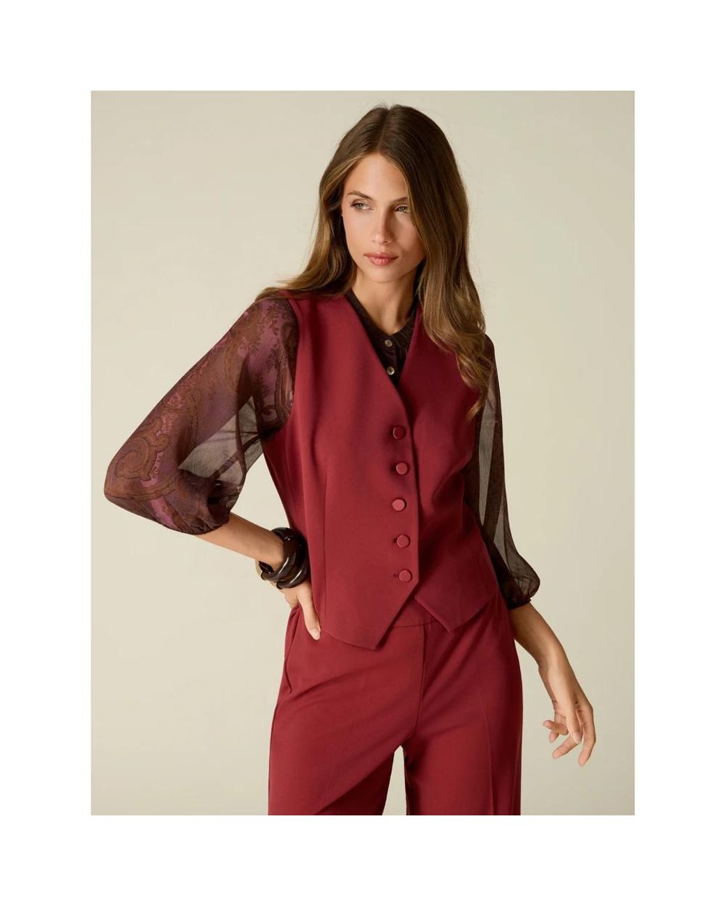 Vests Oltre en coloris Red