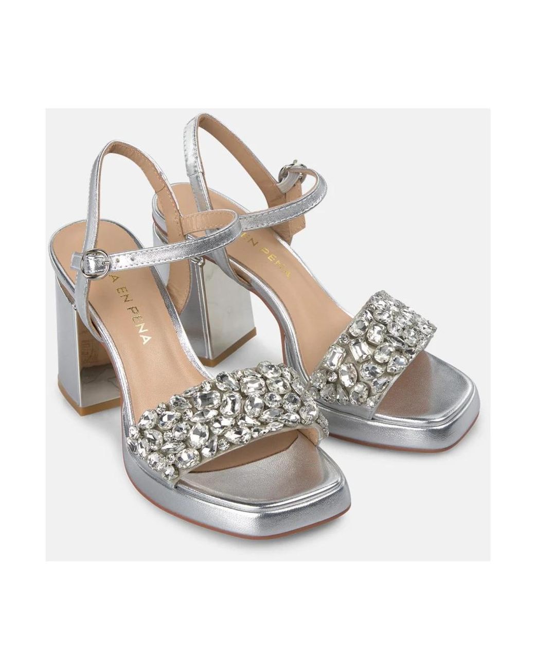 Alma En Pena. Metallic High Heel Sandals
