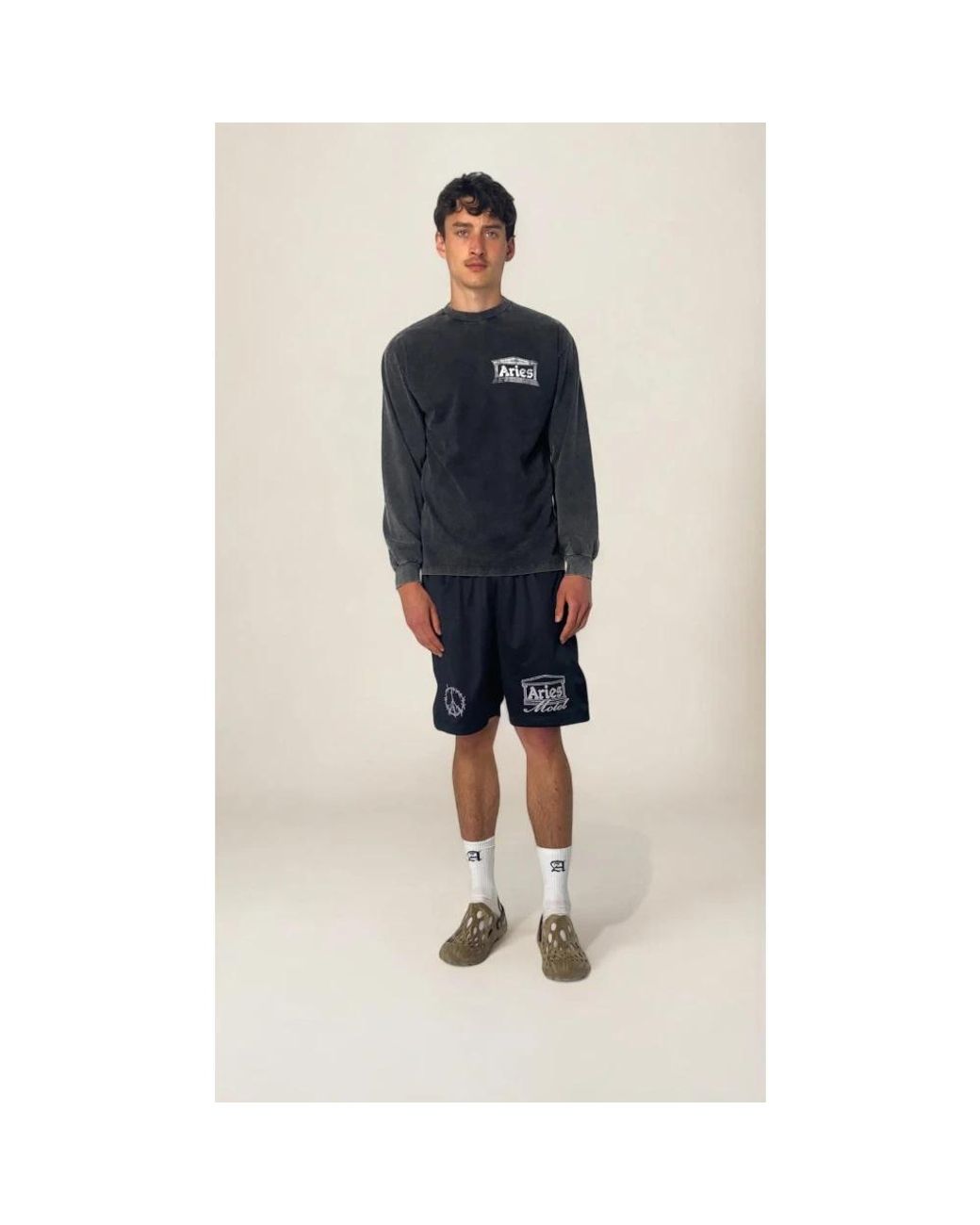 Sweatshirts Aries de hombre de color Black