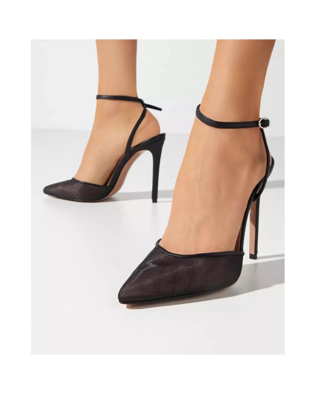 Andrea Wazen Black Pumps