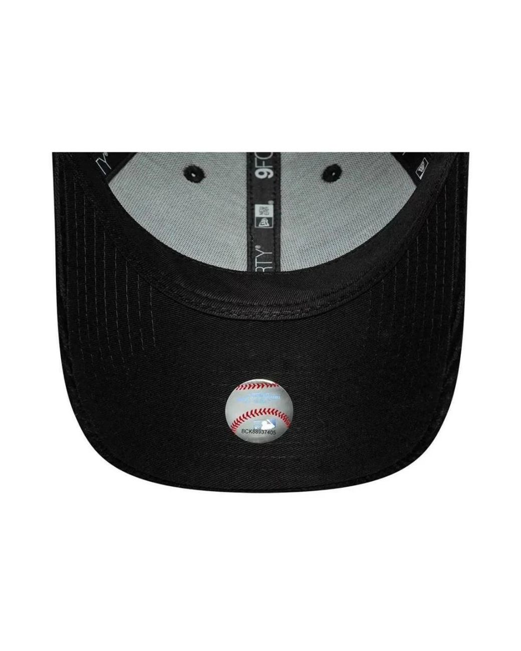 Caps KTZ en coloris Black