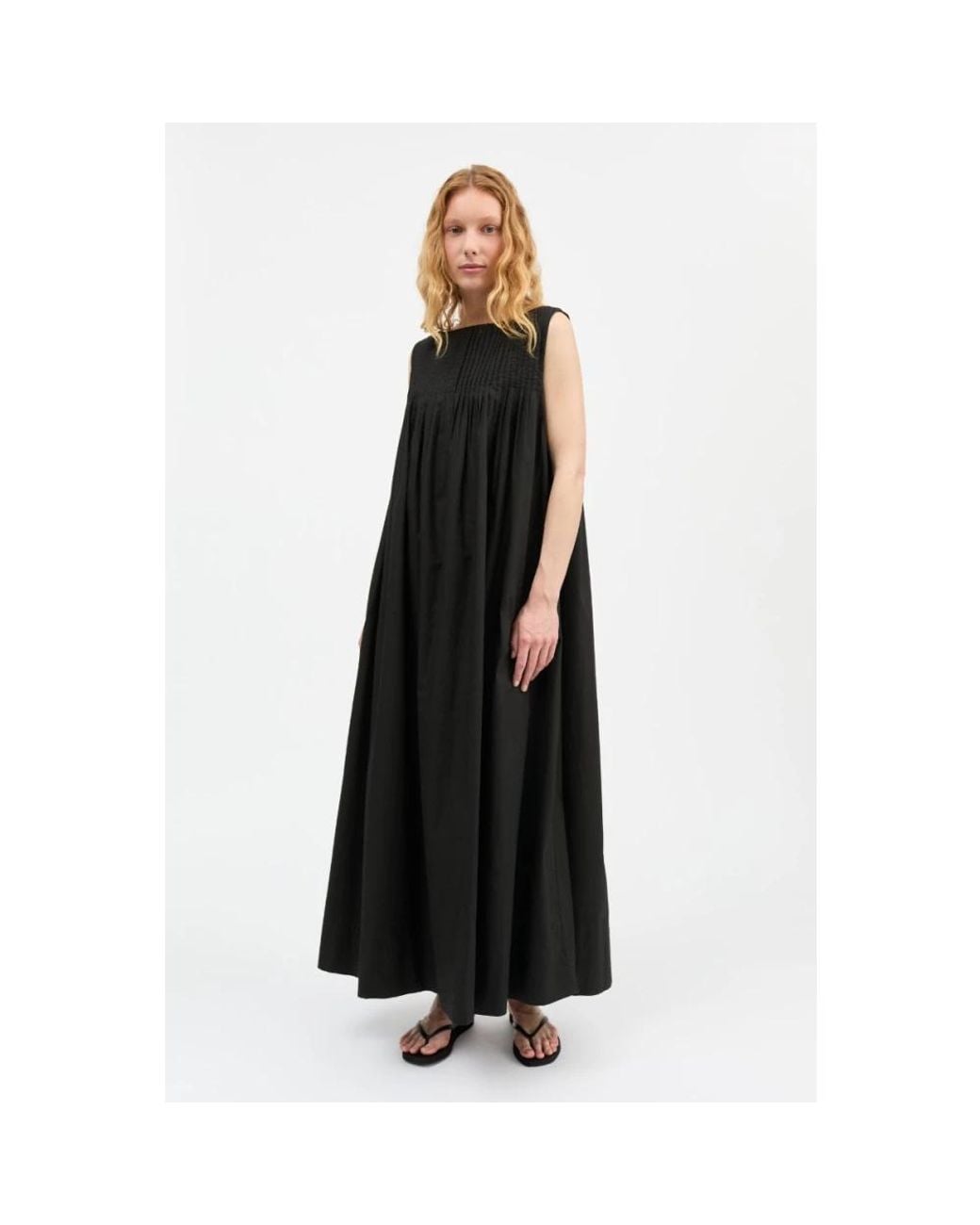 Maxi Dresses Skall Studio de color Black