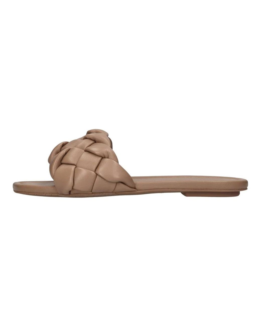 Stuart Weitzman Braida Slide in het Brown