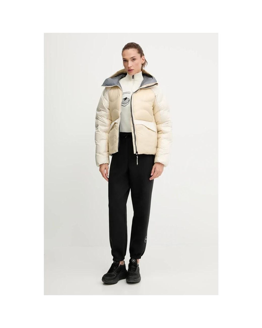 Ski Jackets Peak Performance en coloris Natural