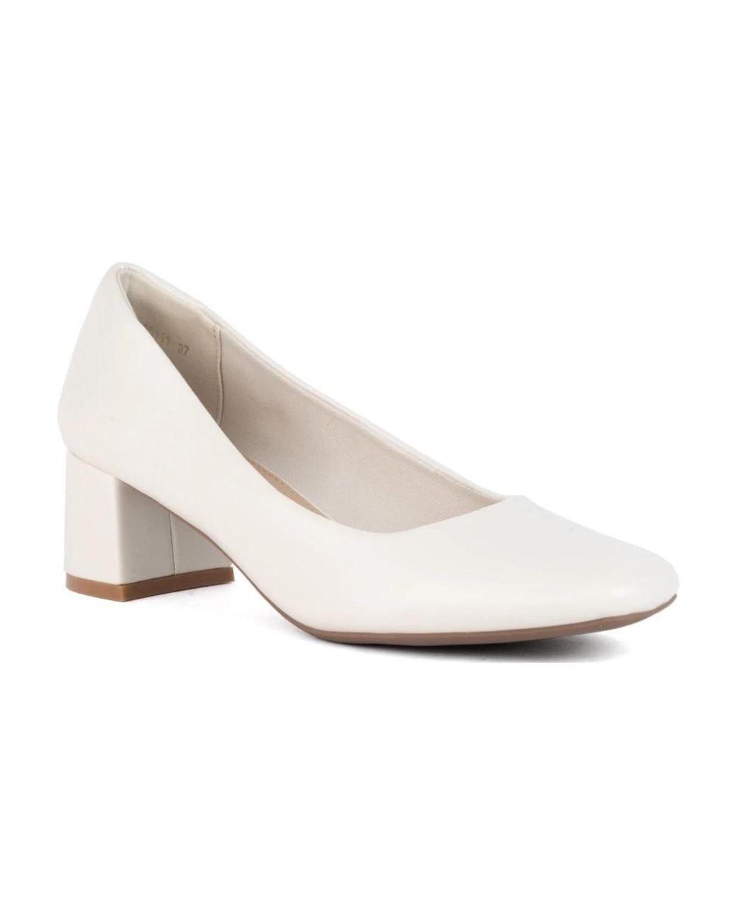Stella York White Pumps