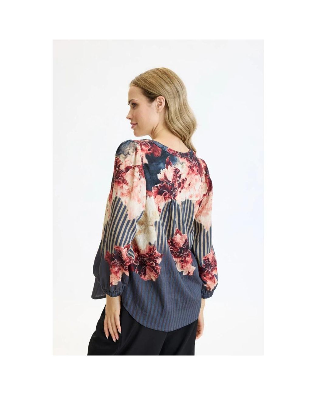 Blouses iN FRONT de color Blue