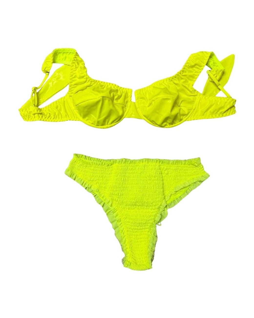 FK Bikini' in het Yellow