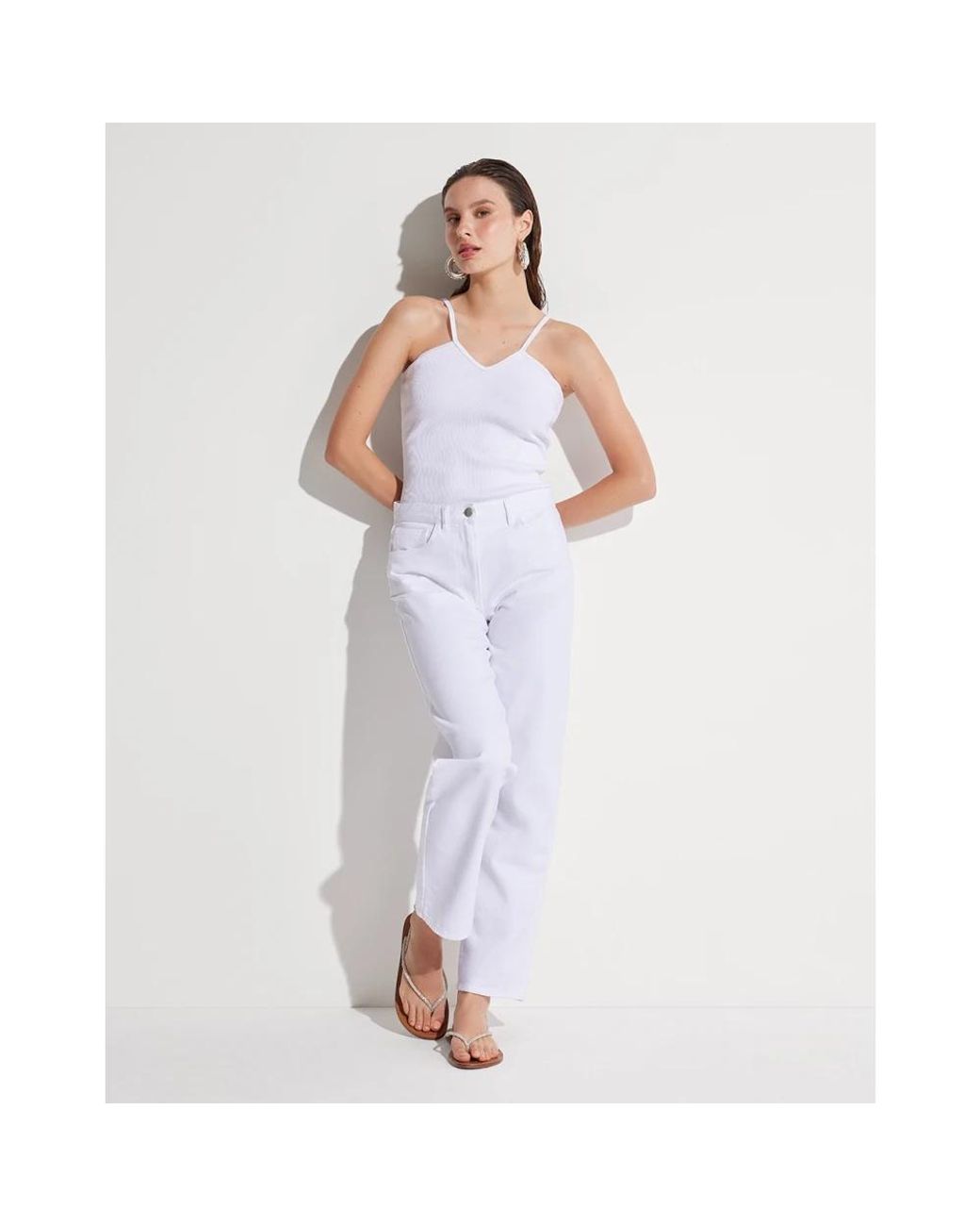 MVP WARDROBE White Straight Fit Jeans