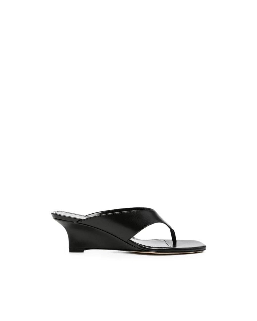 Heeled Mules di Stuart Weitzman in Black