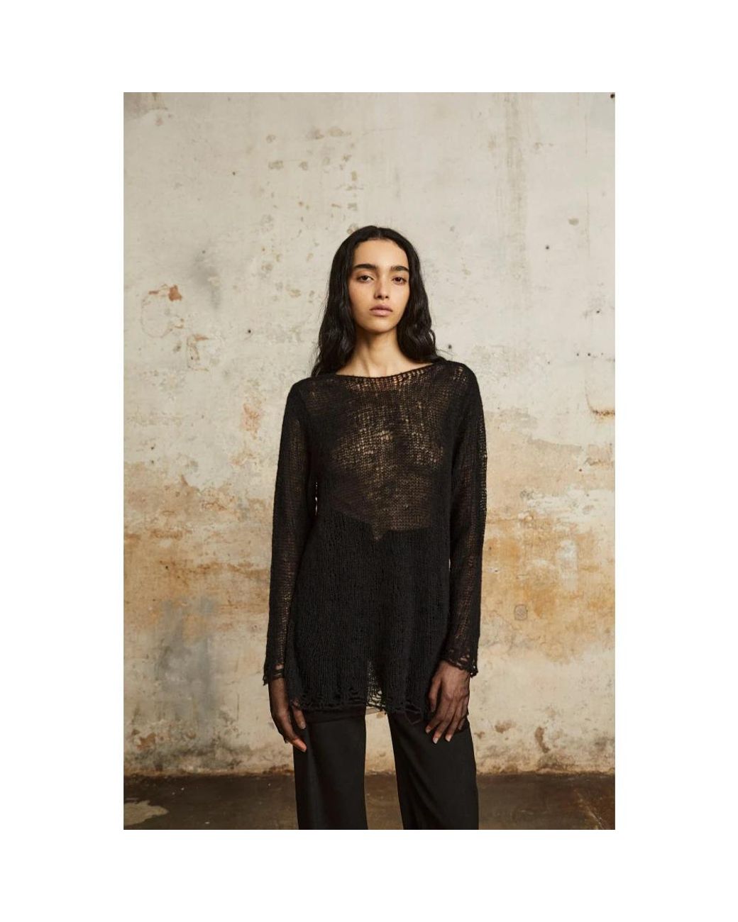 Cortana Black Round-Neck Knitwear