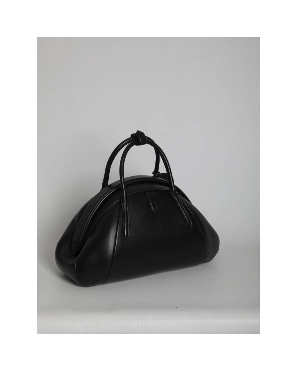 Handbags di Alaïa in Black