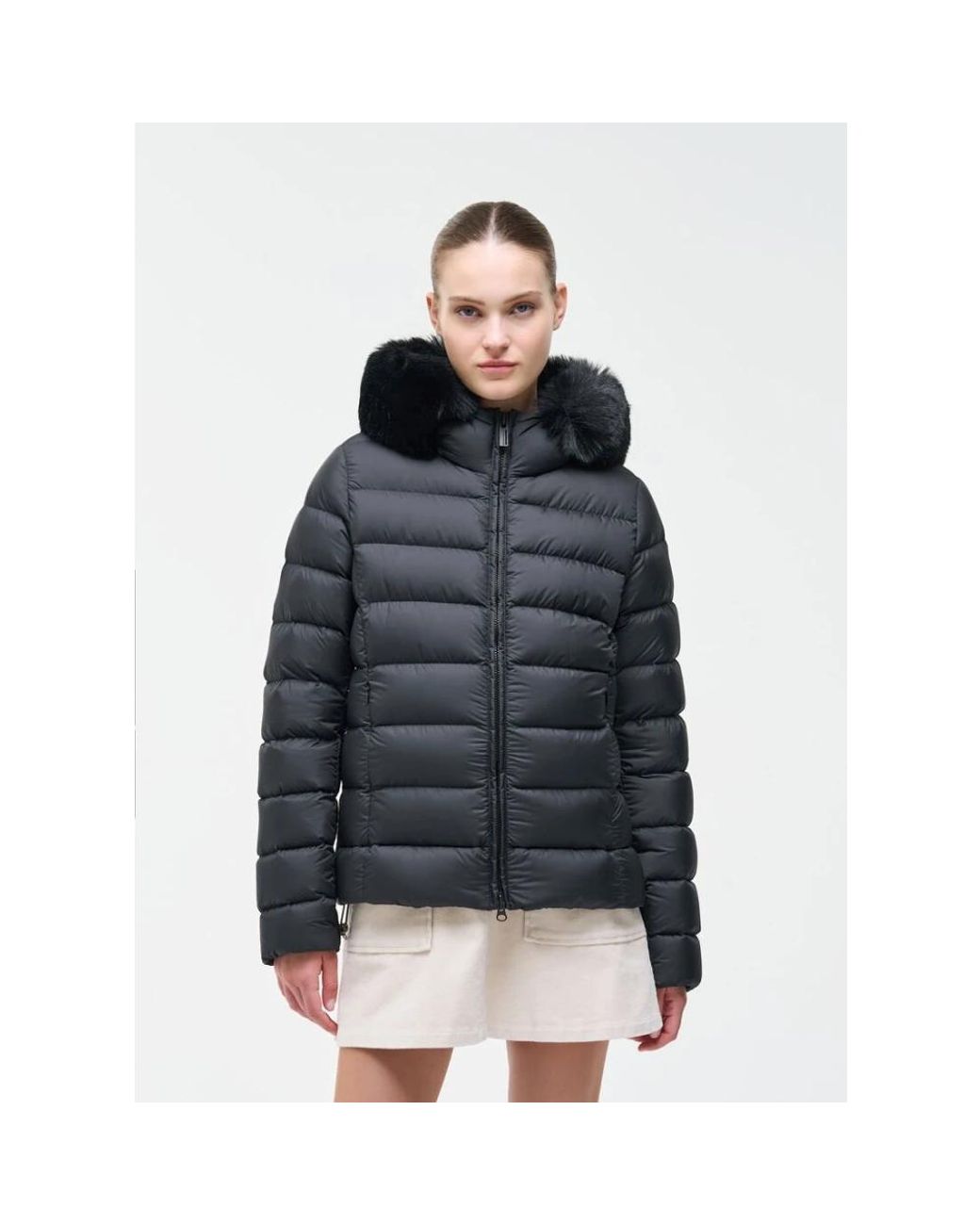 Ski Jackets Colmar en coloris Black