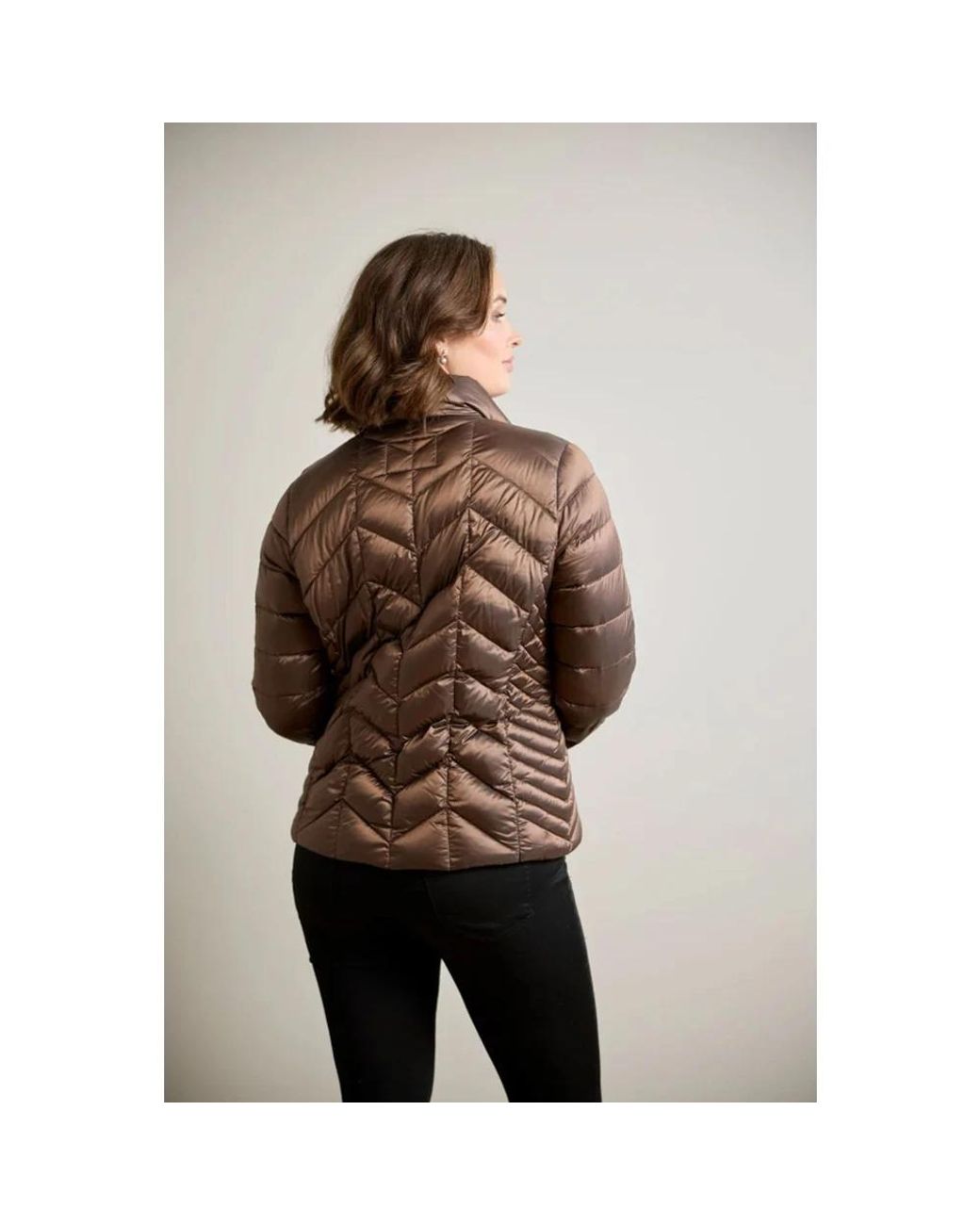 Winter Jackets di Junge in Black