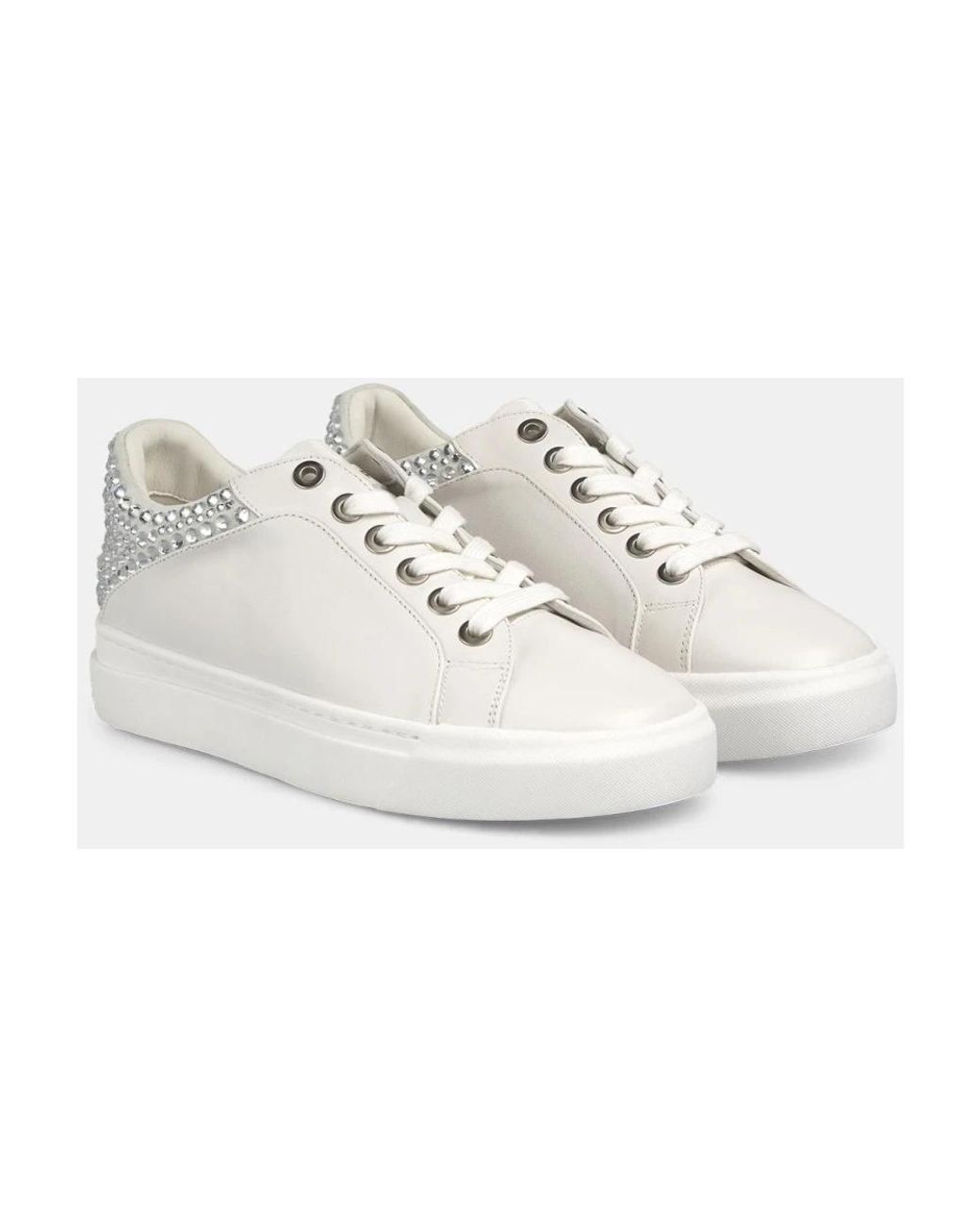 Alma En Pena. White Sneakers