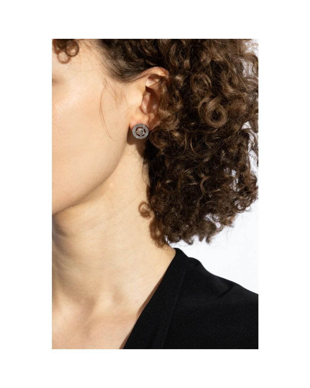 Earrings Versace de hombre de color Metallic