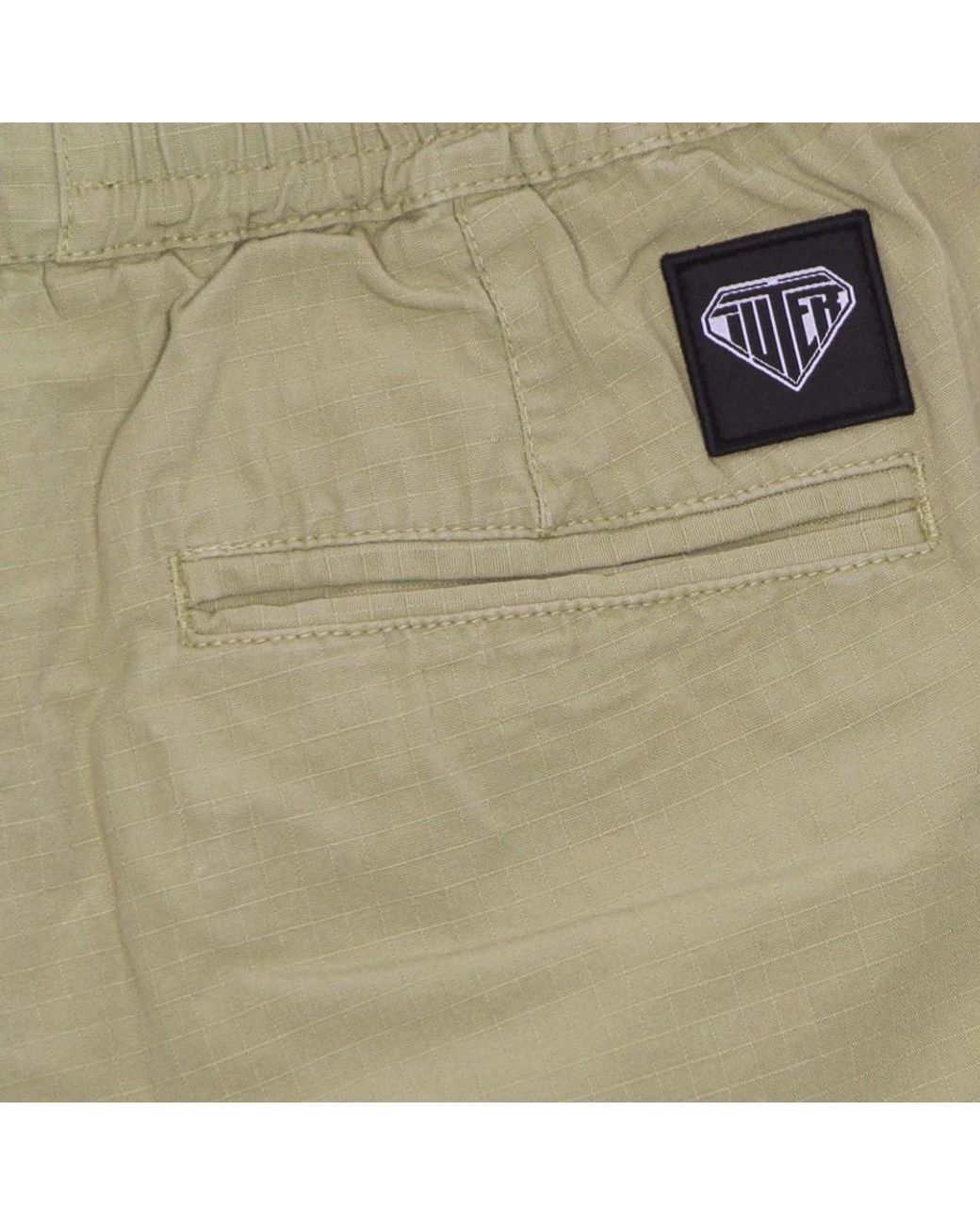 Iuter Green Casual Shorts for men