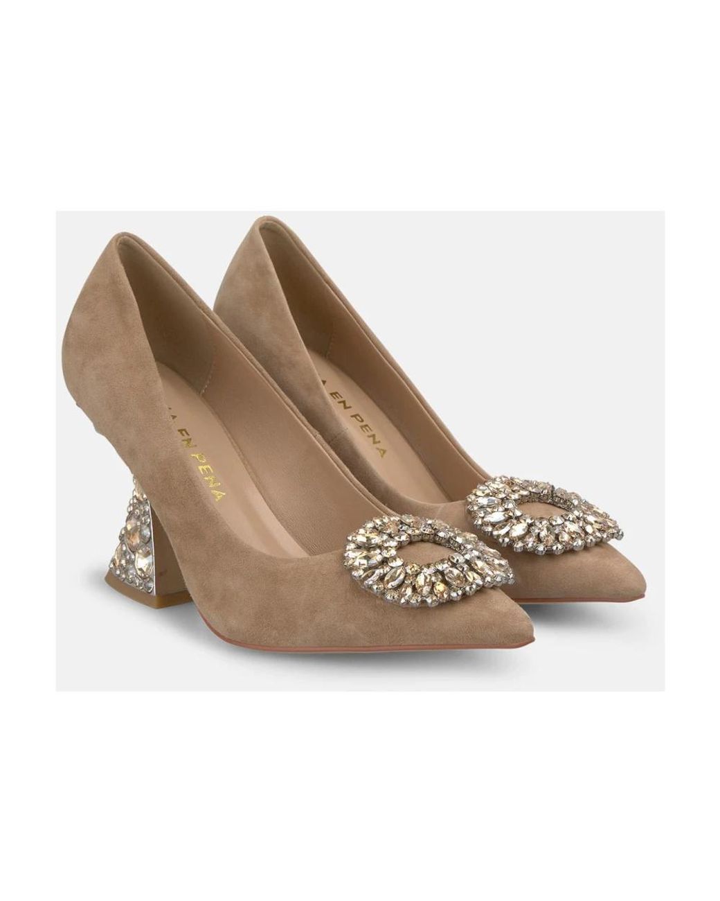 Alma En Pena. Brown Pumps