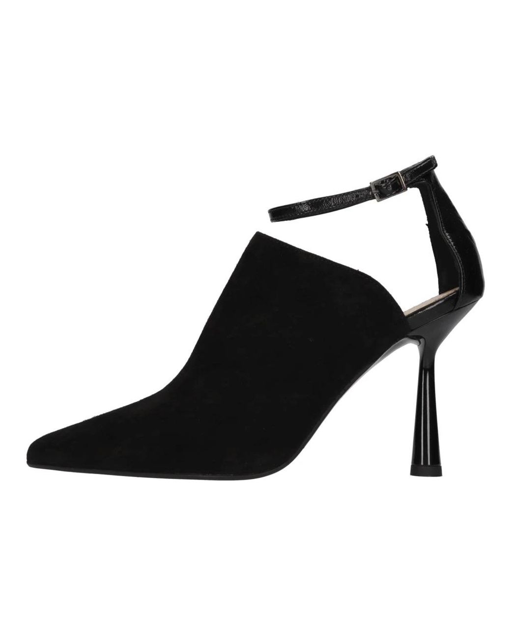 Chantal 1962 Black Pumps