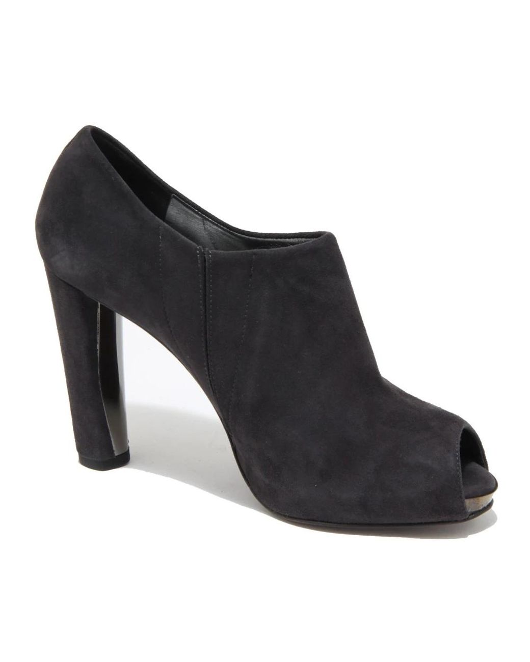 Stuart Weitzman Black Pumps
