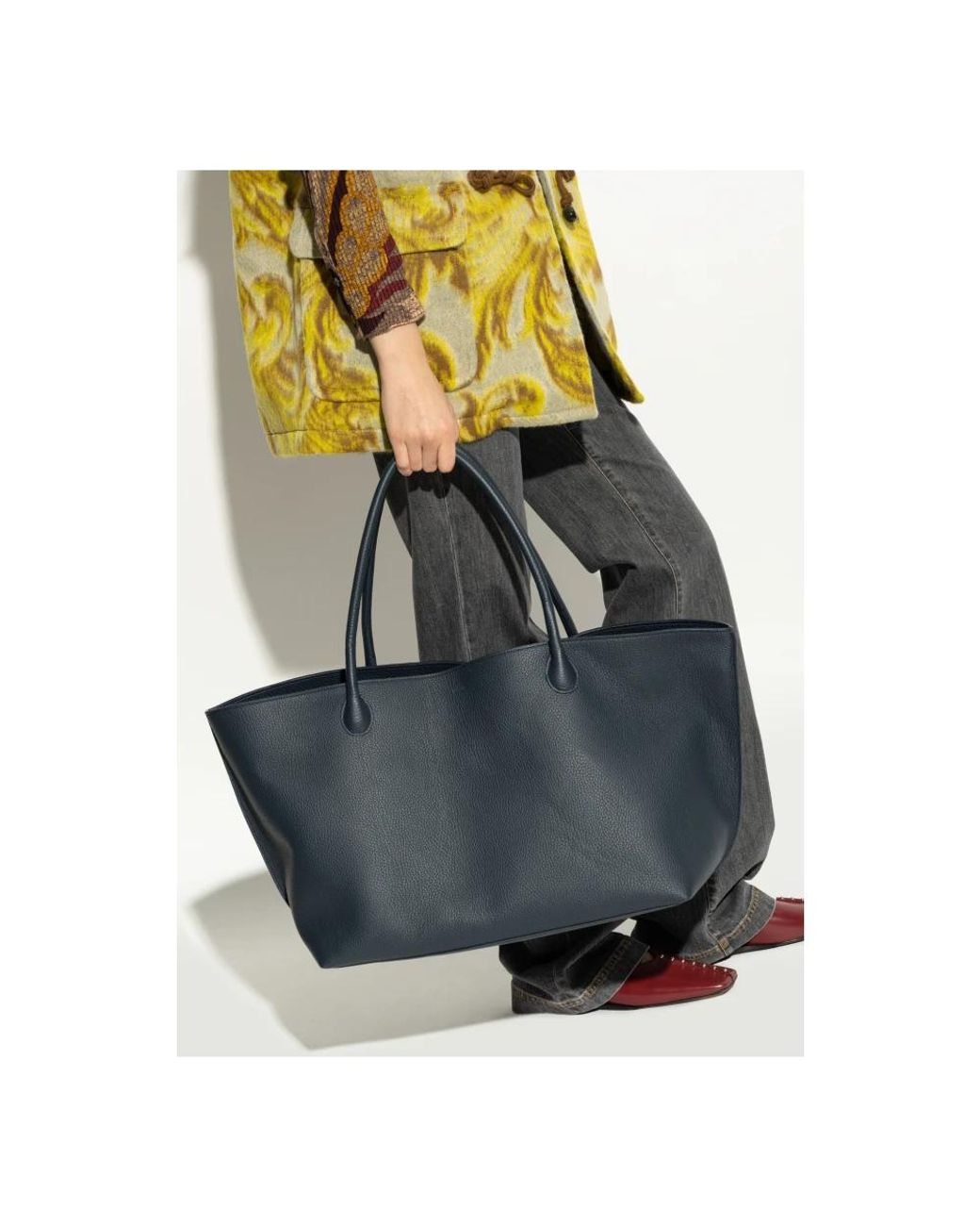 Tote Bags di LIE STUDIO in Black