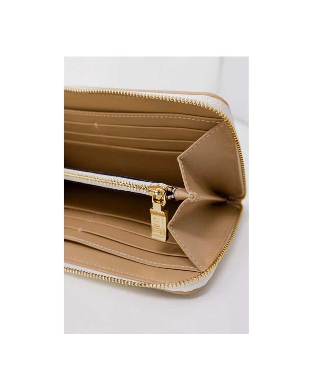 Alviero Martini 1A Classe White Wallets & Cardholders
