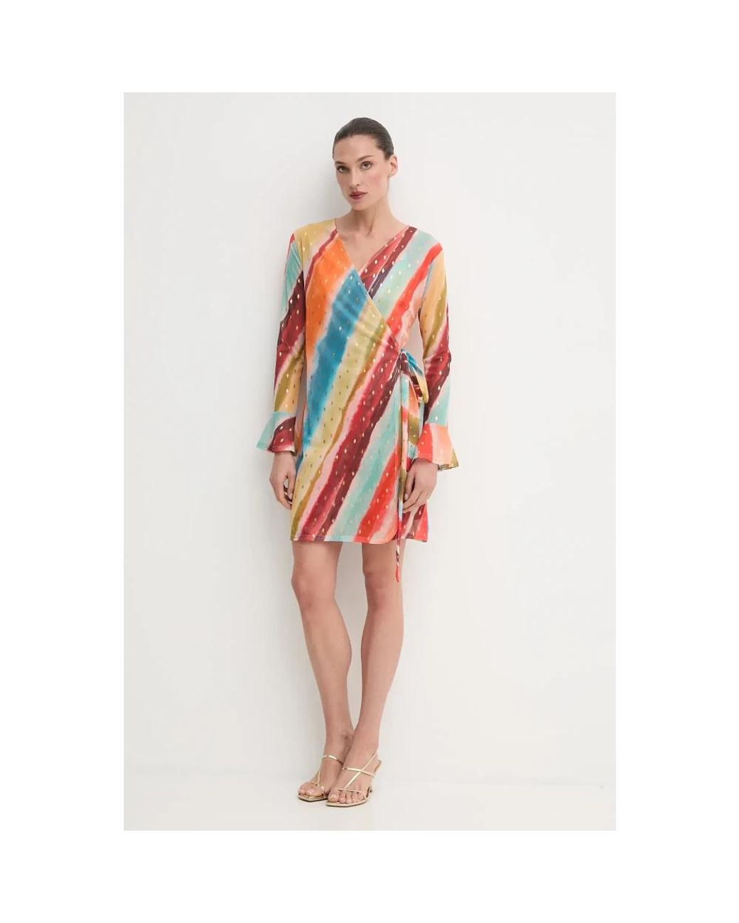 Wrap Dresses Never Fully Dressed de color Red
