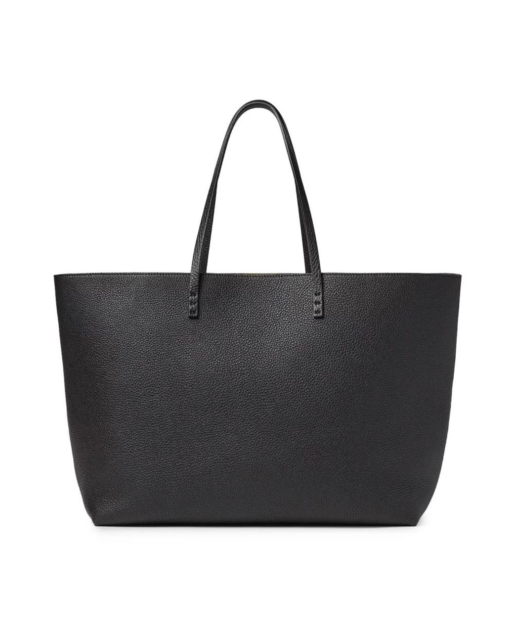 Fendi Black Schultertaschen