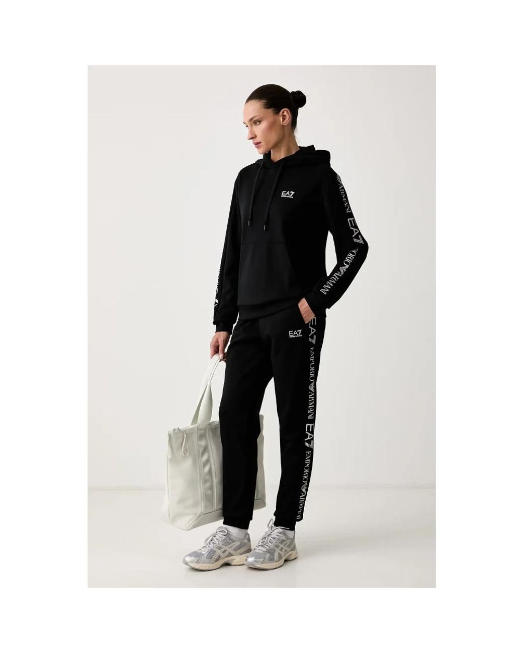 Training Sets di EA7 in Black