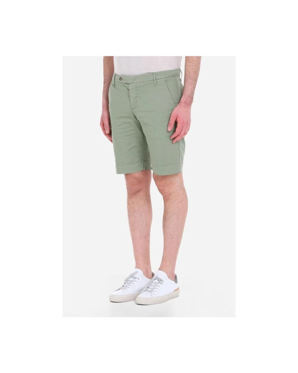 Entre Amis Green Casual Shorts for men