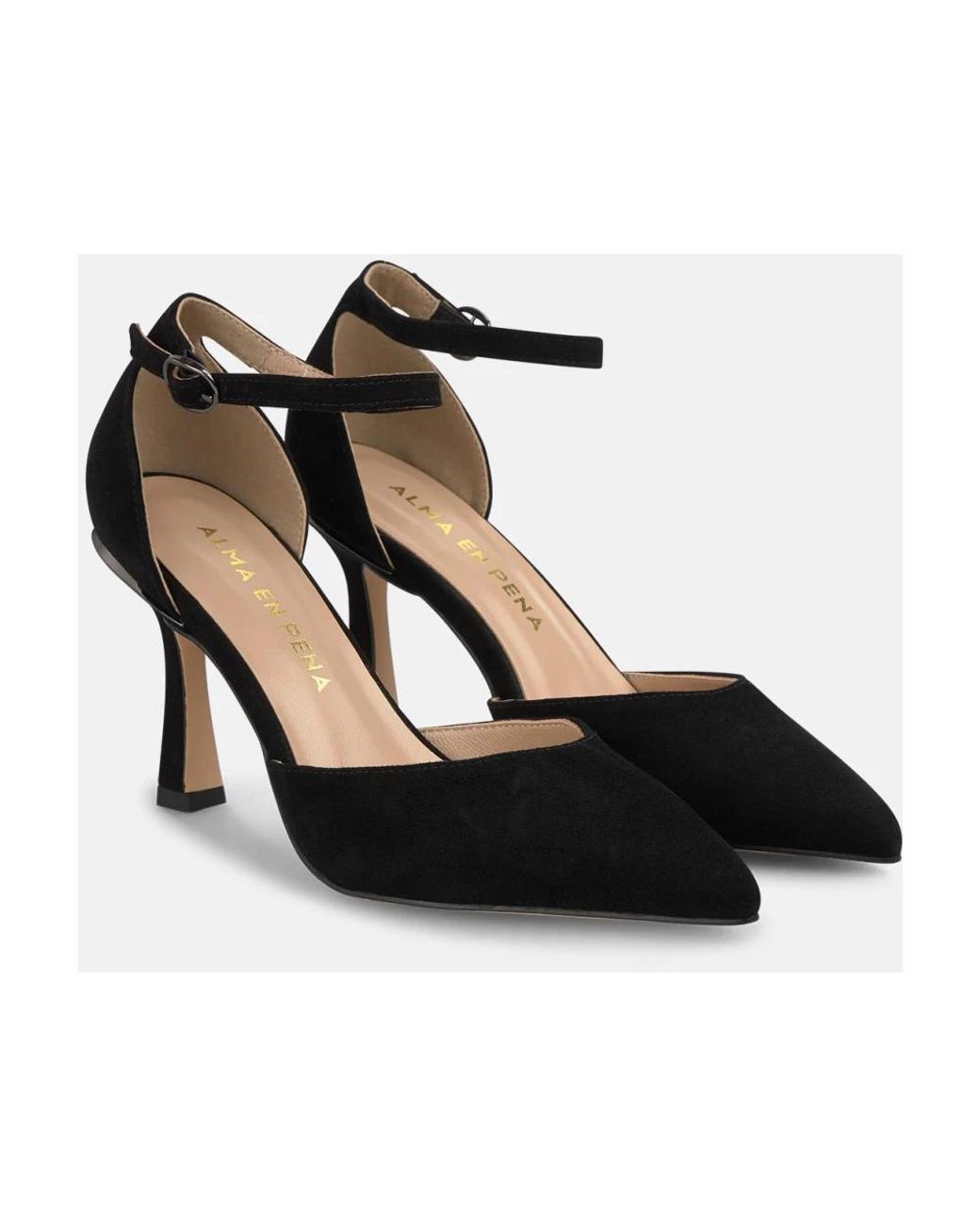 Alma En Pena. Black Pumps