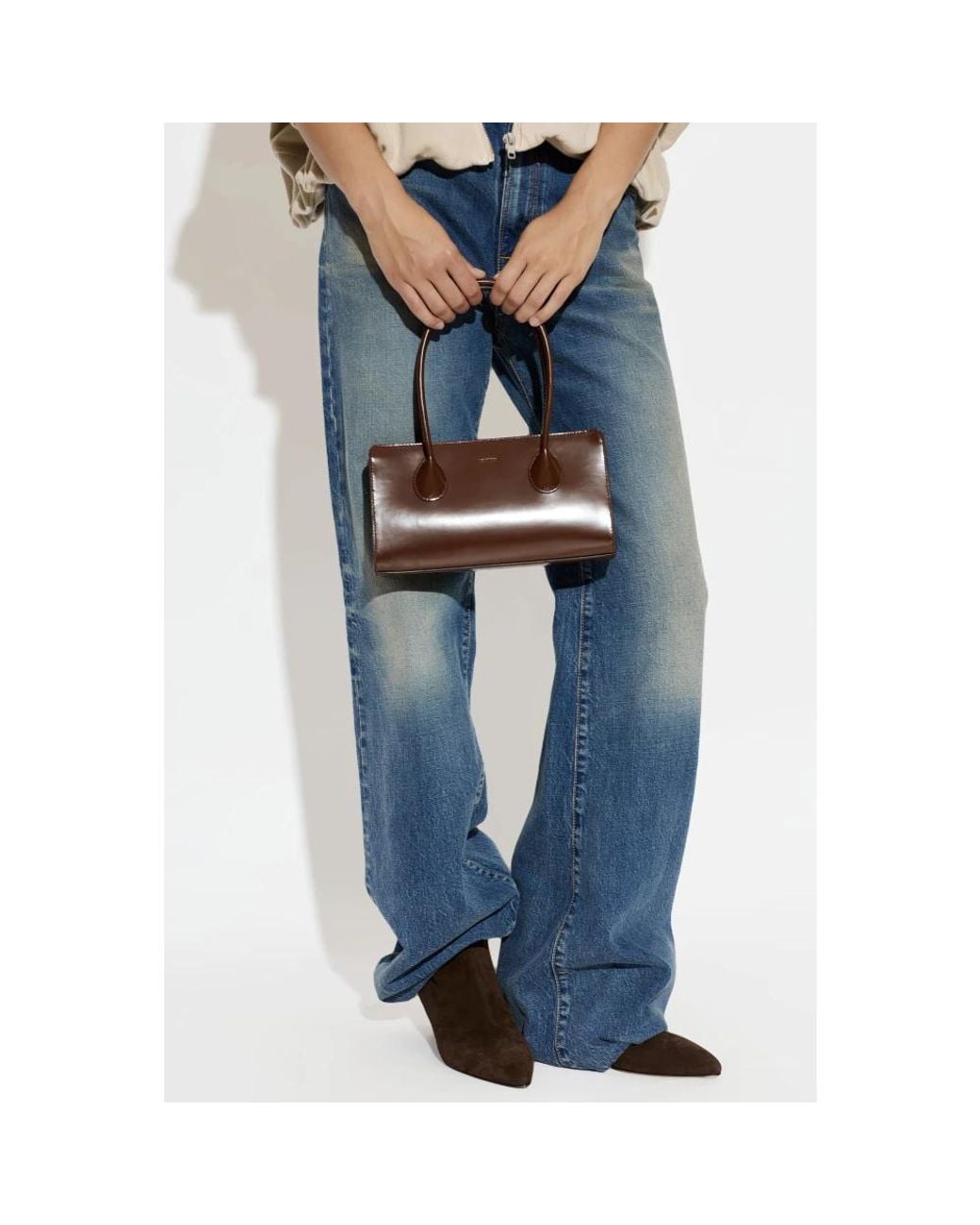 Handbags di LIE STUDIO in Brown