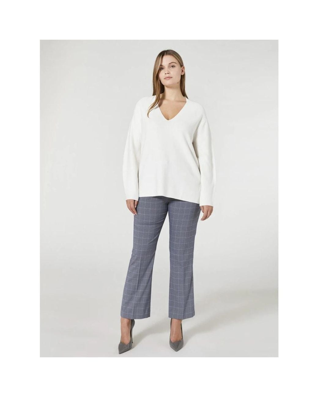 Elena Miro White V-Neck Knitwear