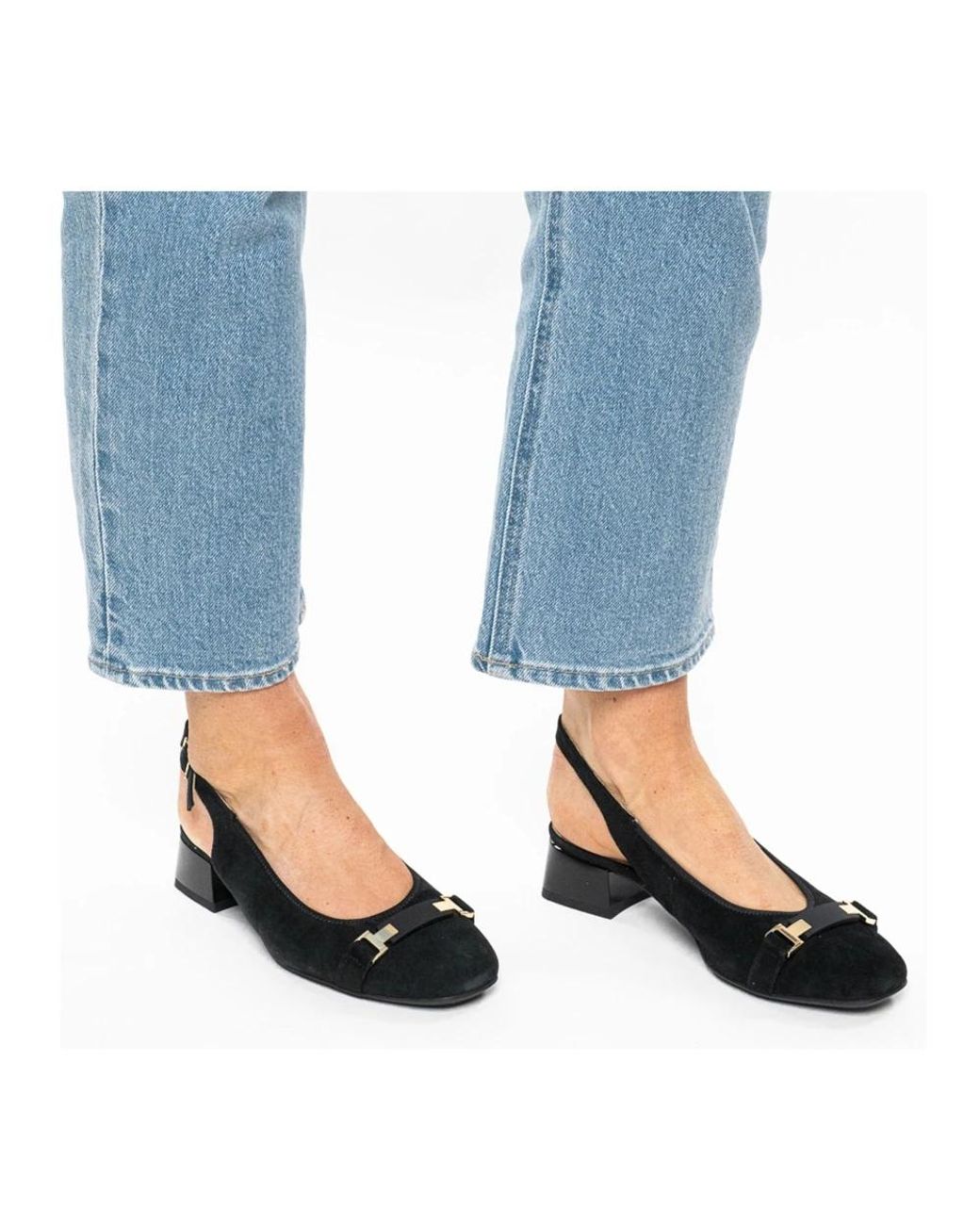 Ara Blue Pumps