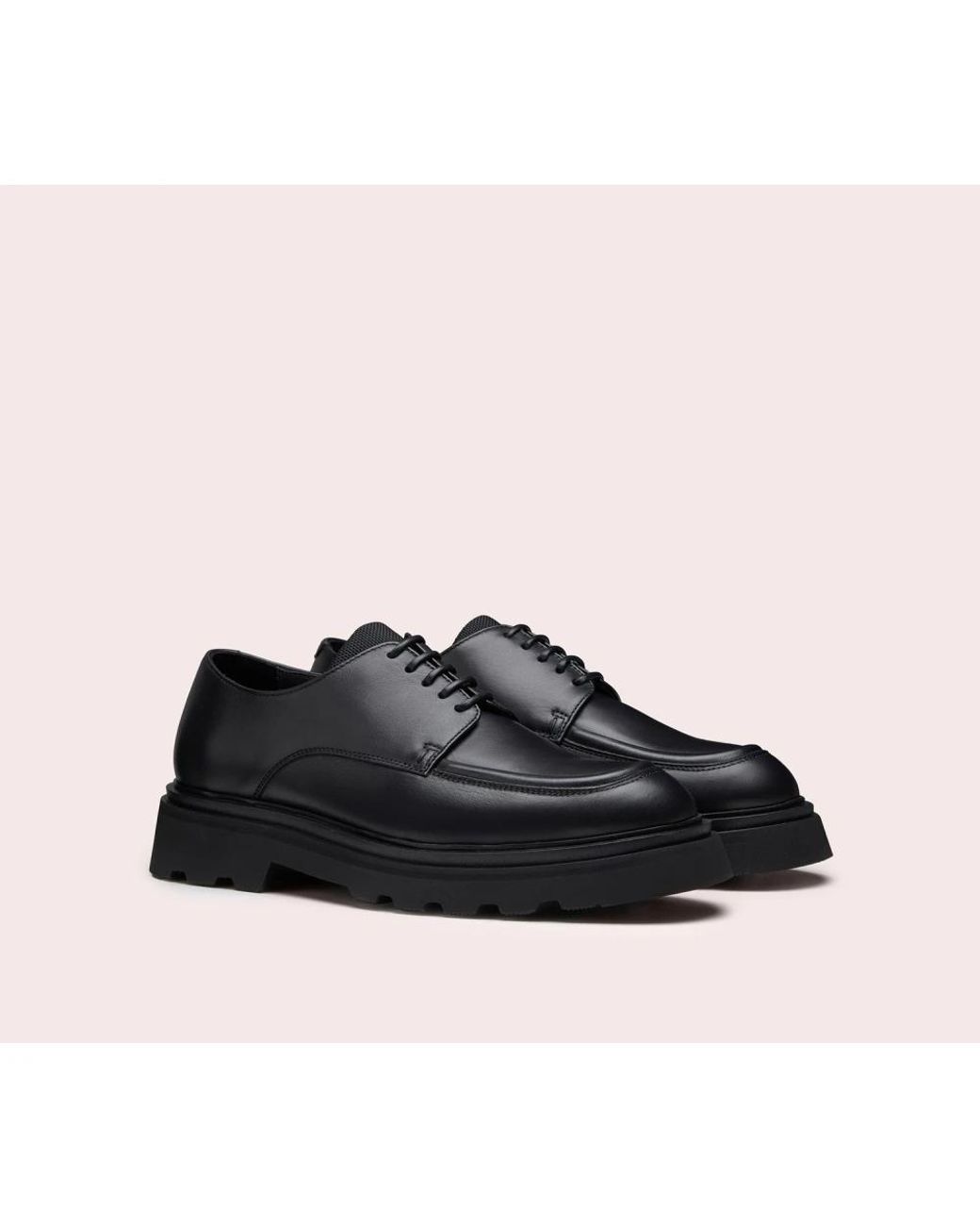 Doucal's Black Laced Shoes