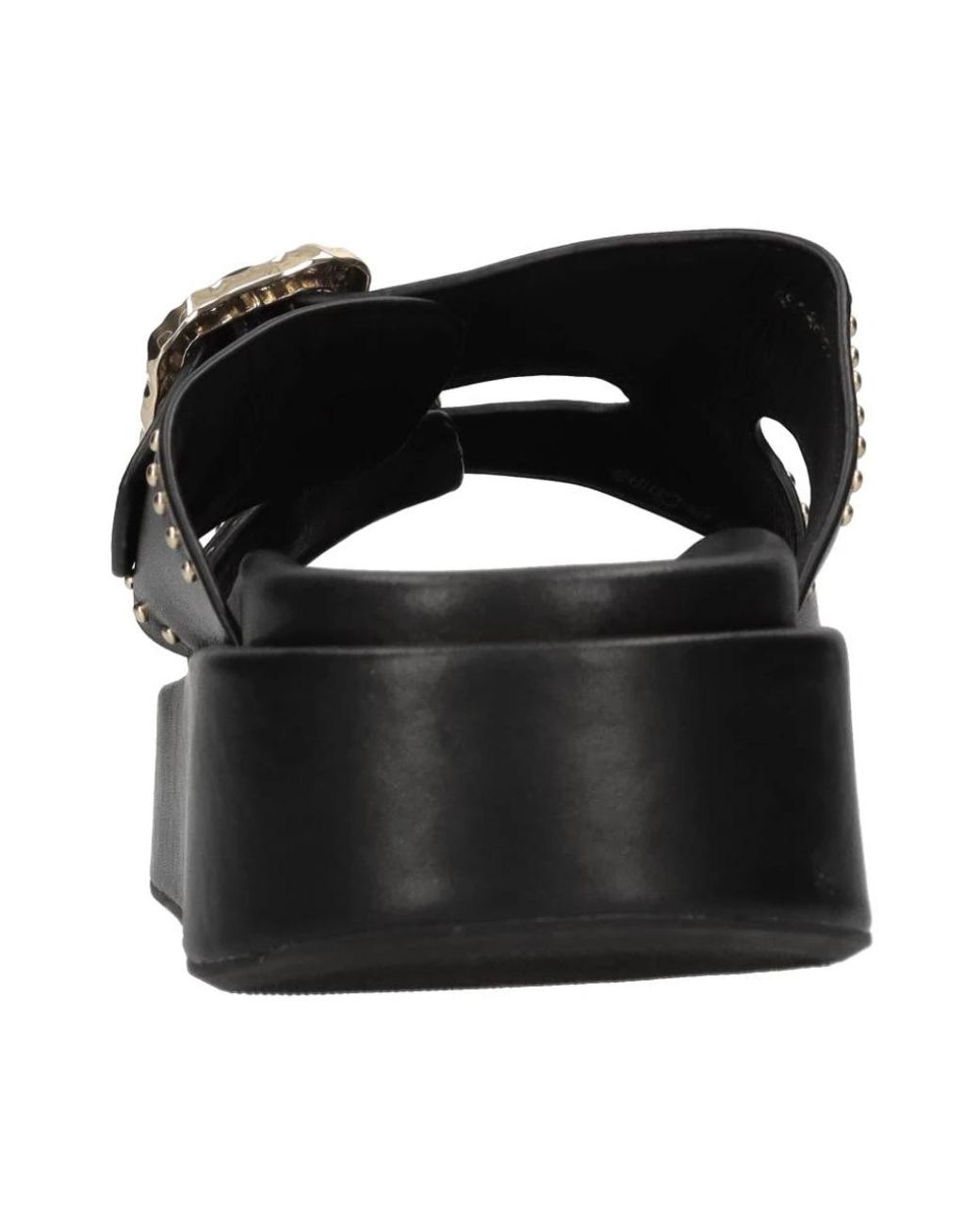 Sliders di Emanuélle Vee in Black