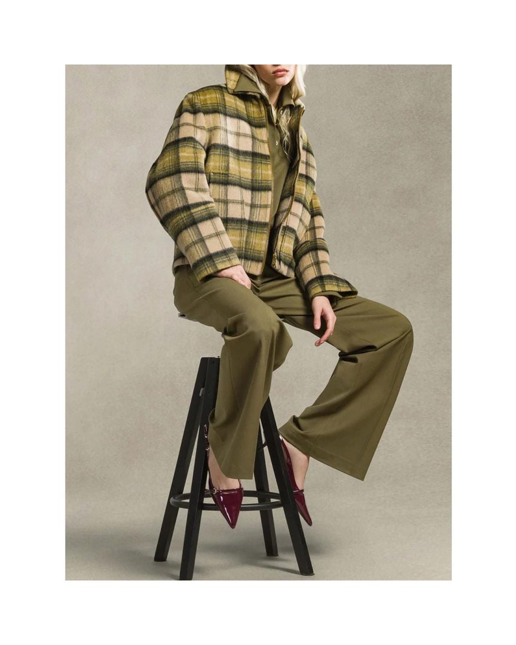 Light Jackets di Cruna in Green