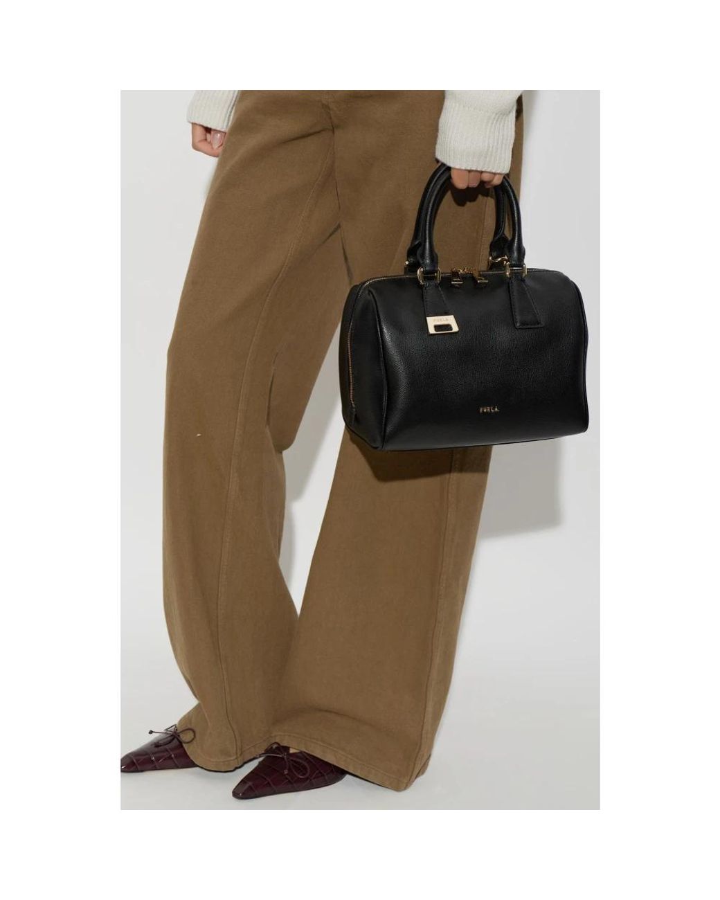 Handbags di Furla in Black