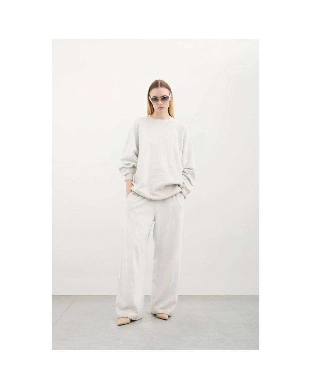 Halfboy White Sweatshirts