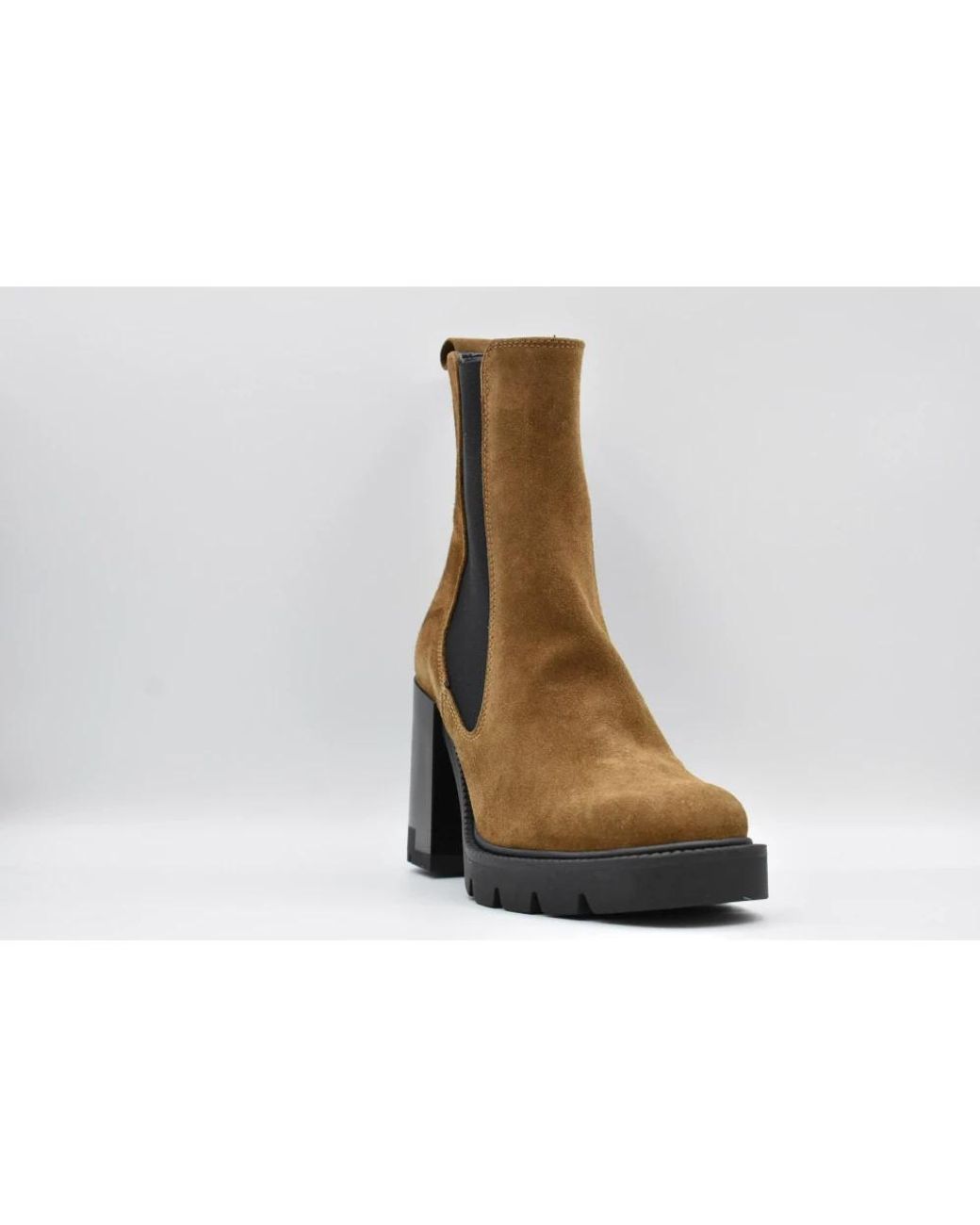 Janet & Janet Brown Ankle Boots