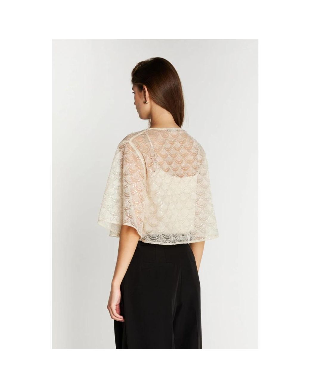 Blouses di Bruuns Bazaar in Natural