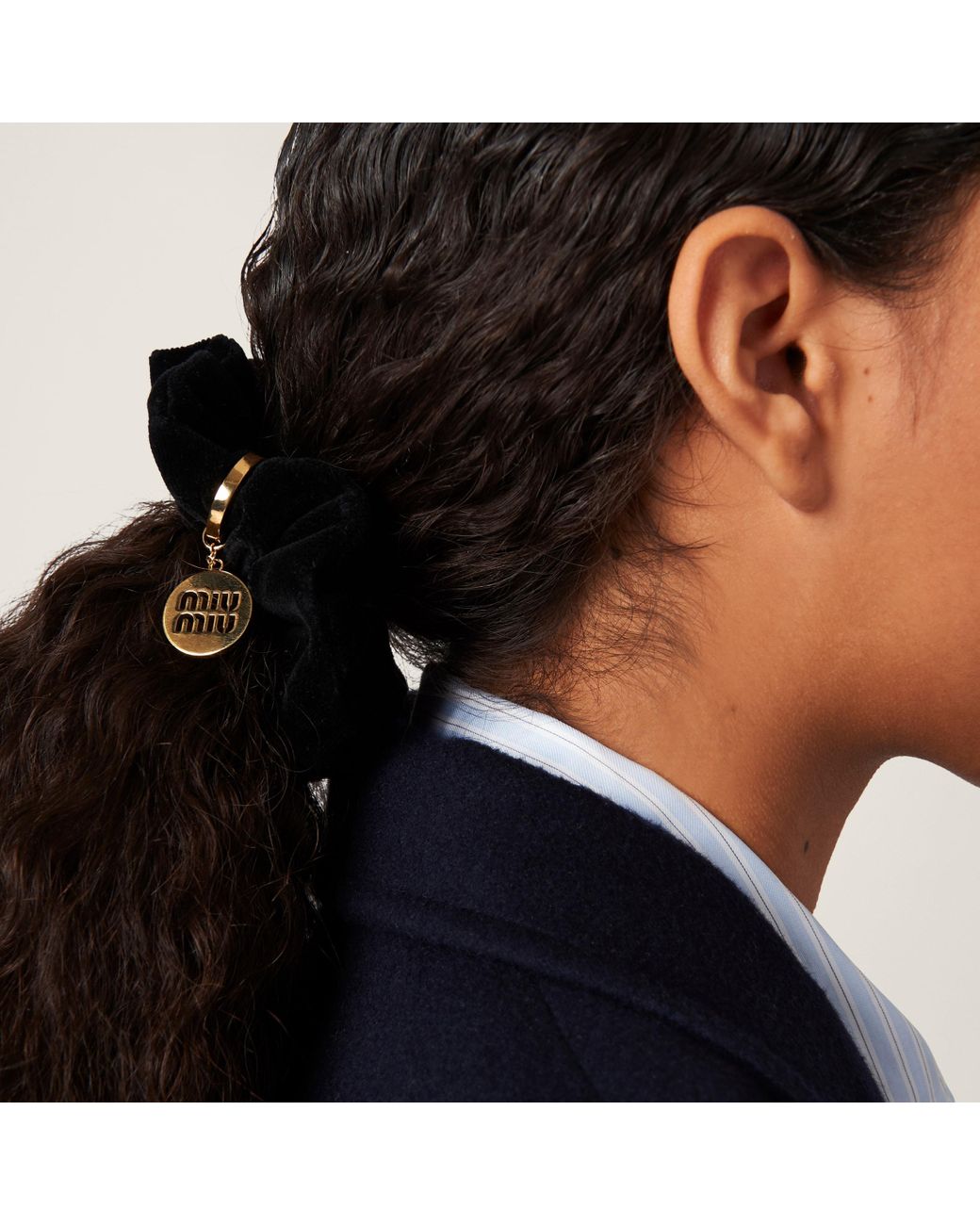 Miu Miu Velvet Scrunchie in Black | Lyst UK display picture 1
