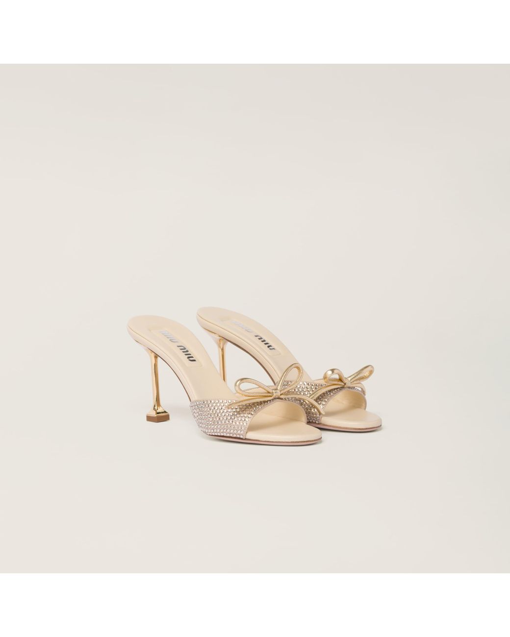 サンダル・ミュール MiuMiu | Satin sandals 5X002E_049_F0002_F_085 Miu Miu Satin Sandals in Natural | Lyst