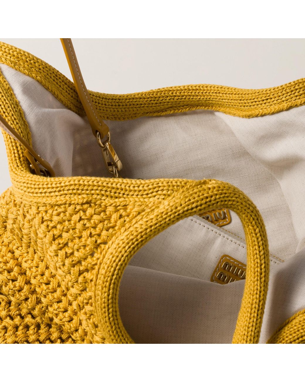 Miu Miu Ivy Raffia-Effect Woven Tote Bag in Yellow | Lyst