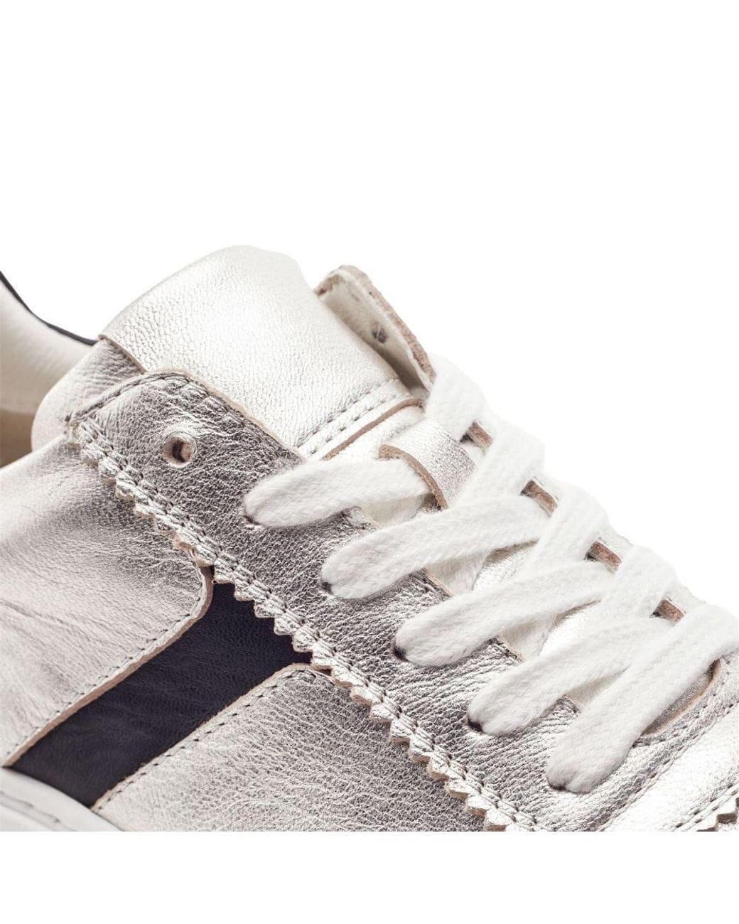 Shoon White Sh Ire Leather