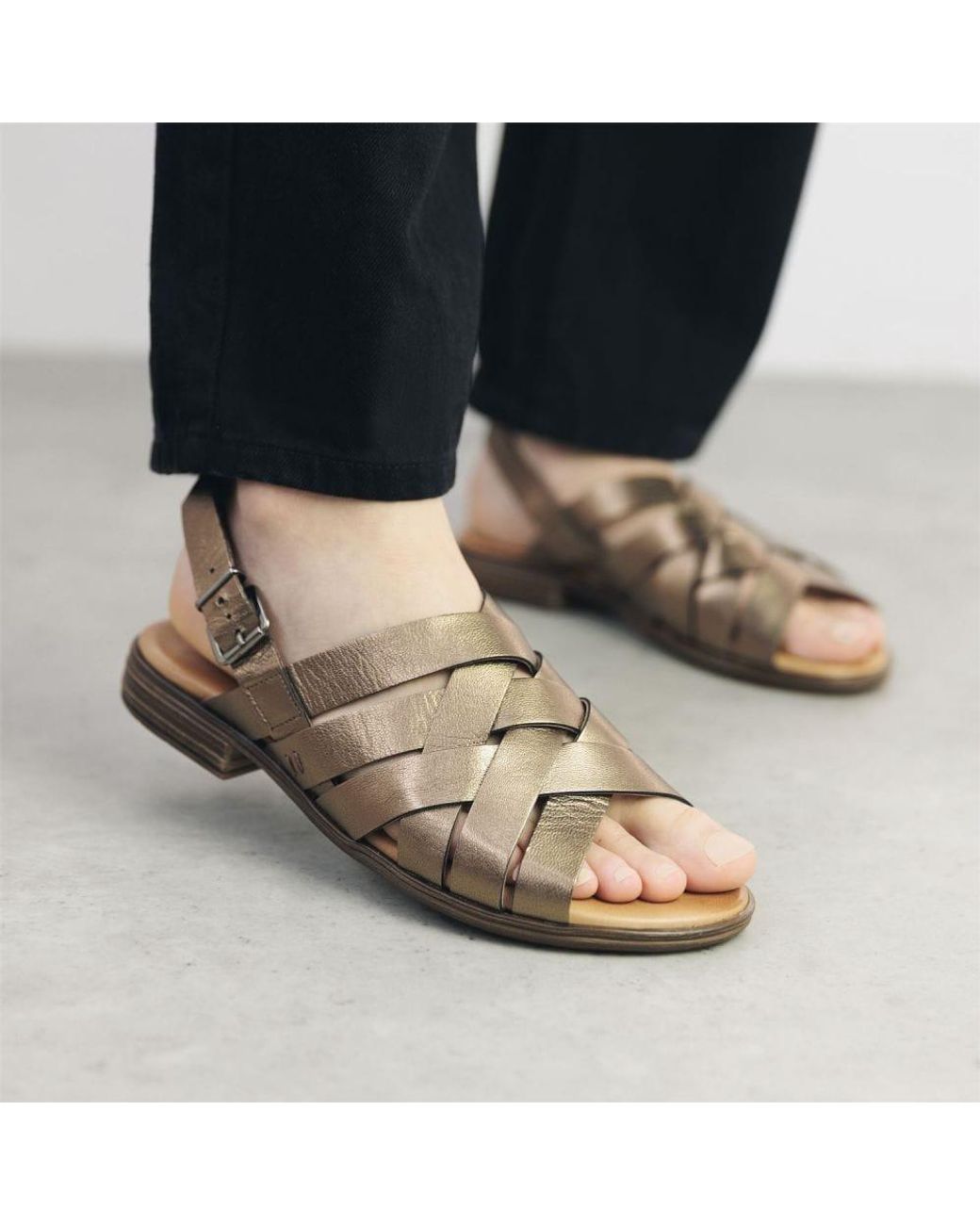 Shoon Brown Sh Ionia Leather