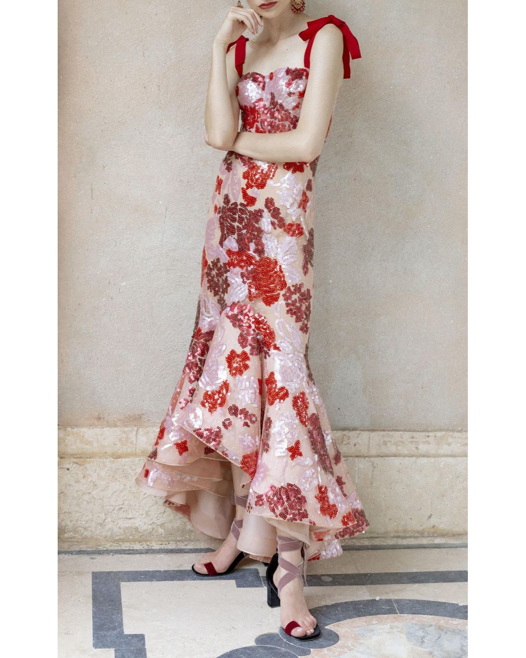 Mossman roses top are red dress