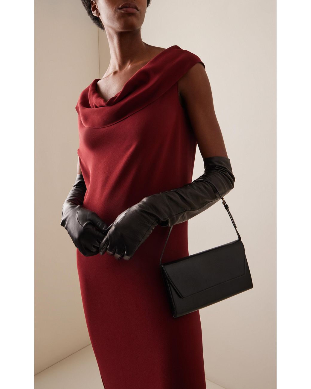 エレガント ★ THE ROW ザロウ Evening leather clutch Evening leather clutch in black - The Row | Mytheresa