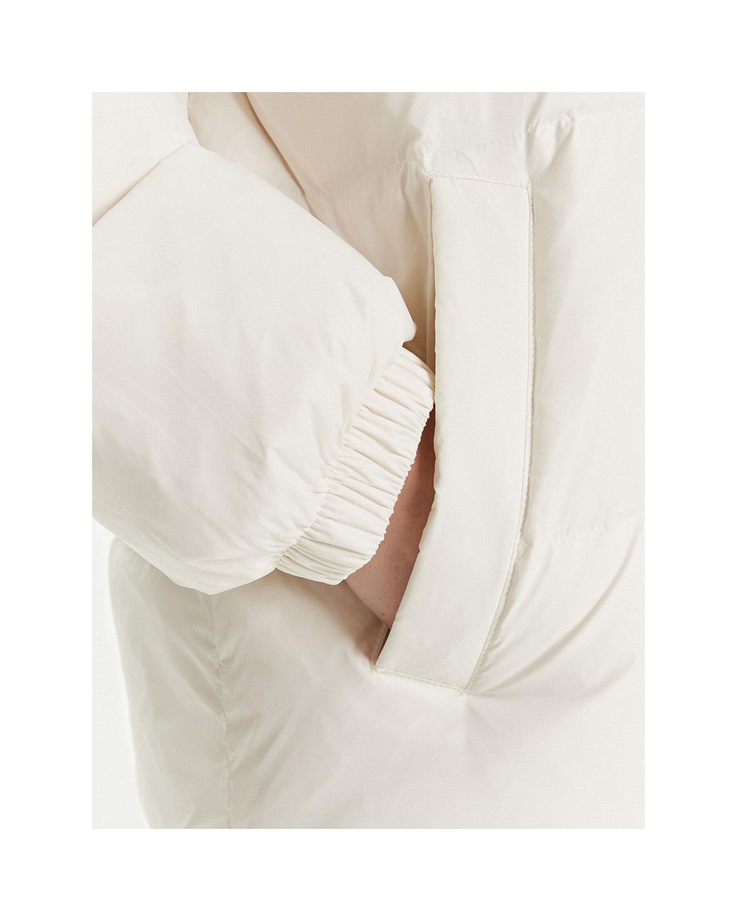 Calvin Klein White Daunenjacke Essential Lv047D502G Regular Fit