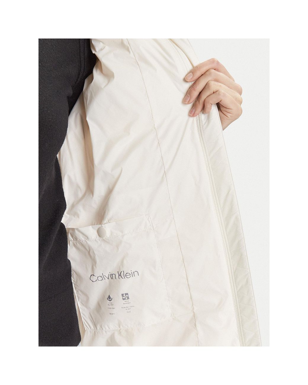 Calvin Klein White Daunenjacke Essential Lv047D502G Regular Fit